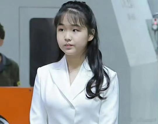 像爸爸还是妈妈？​​​