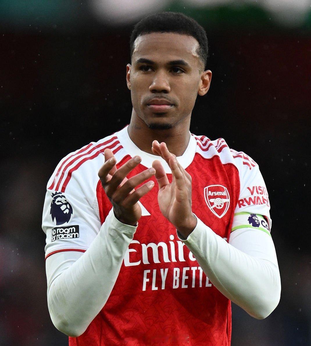 阿尔特塔谈加布里埃尔的伤情：“我们得等等看。再说一次，他还没有恢复训练，目前仍在