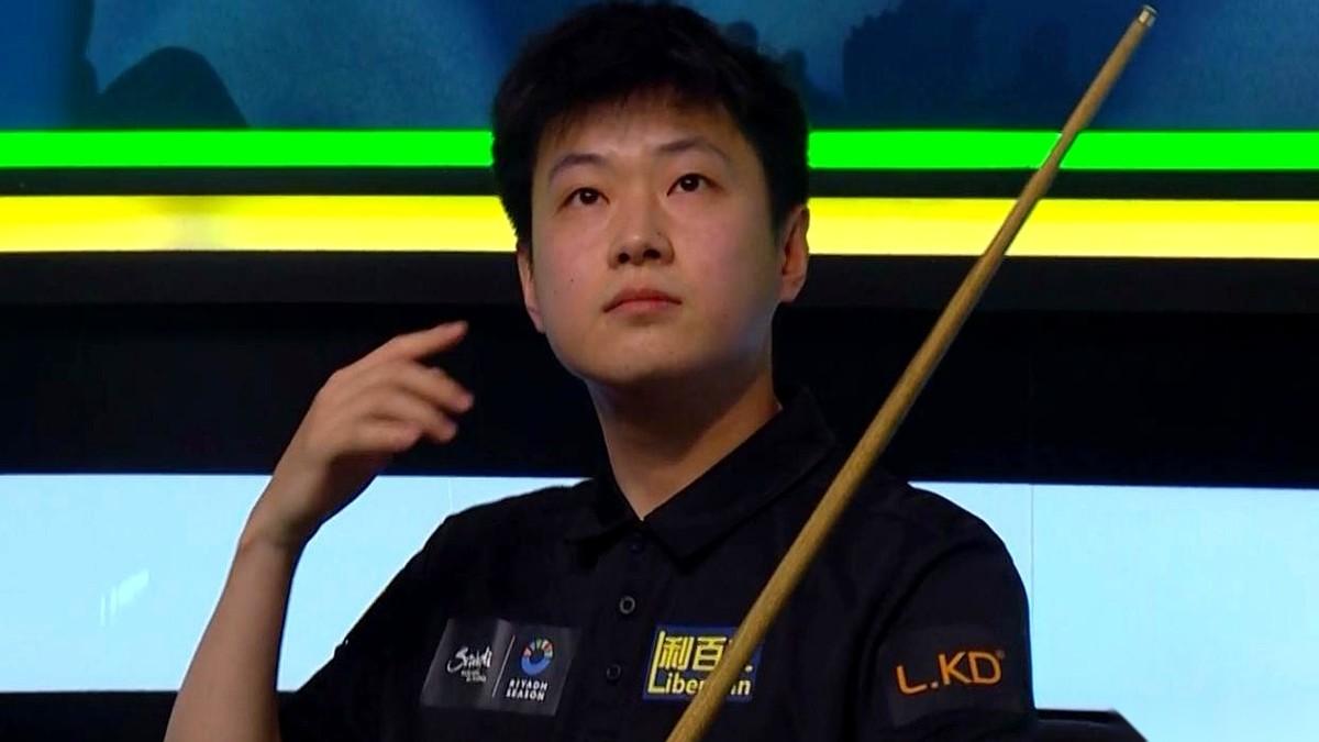 刷到一张斯诺克英锦赛的名单，看到世界排名那块儿，心里咯噔一下。丁俊晖，第八。赵