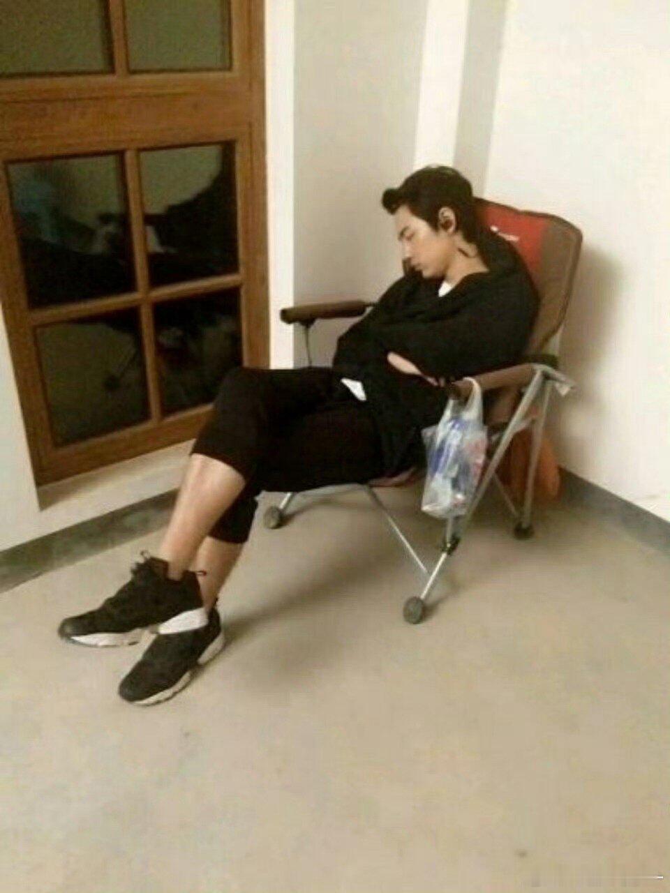 肖战一直以来都辛苦了🥺🤲​​​