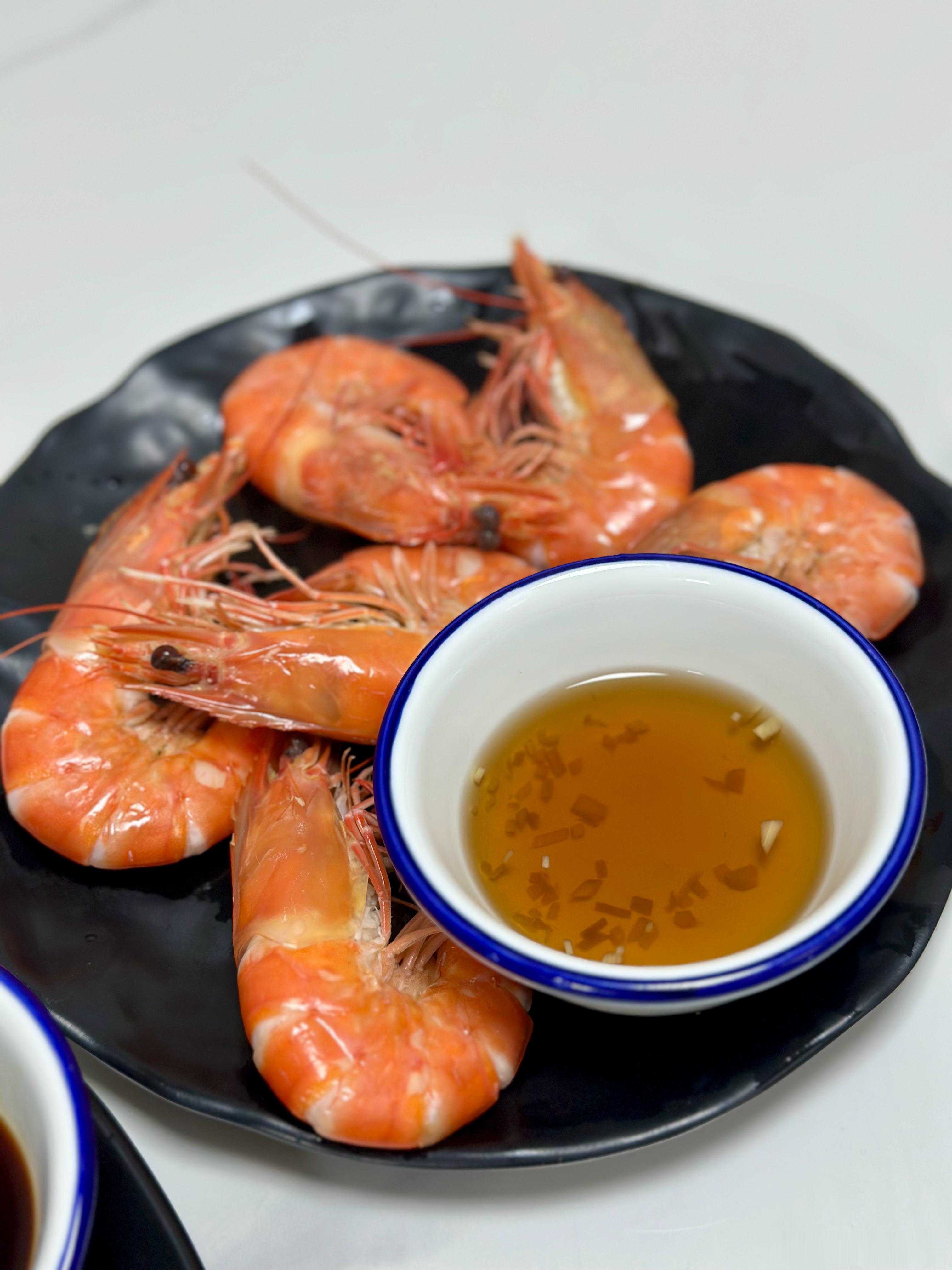 小酌怡情[鼓掌]！最近忽悠青岛人的“地狱美味”鹅颈藤壶，其实是东南沿海产的龟足，