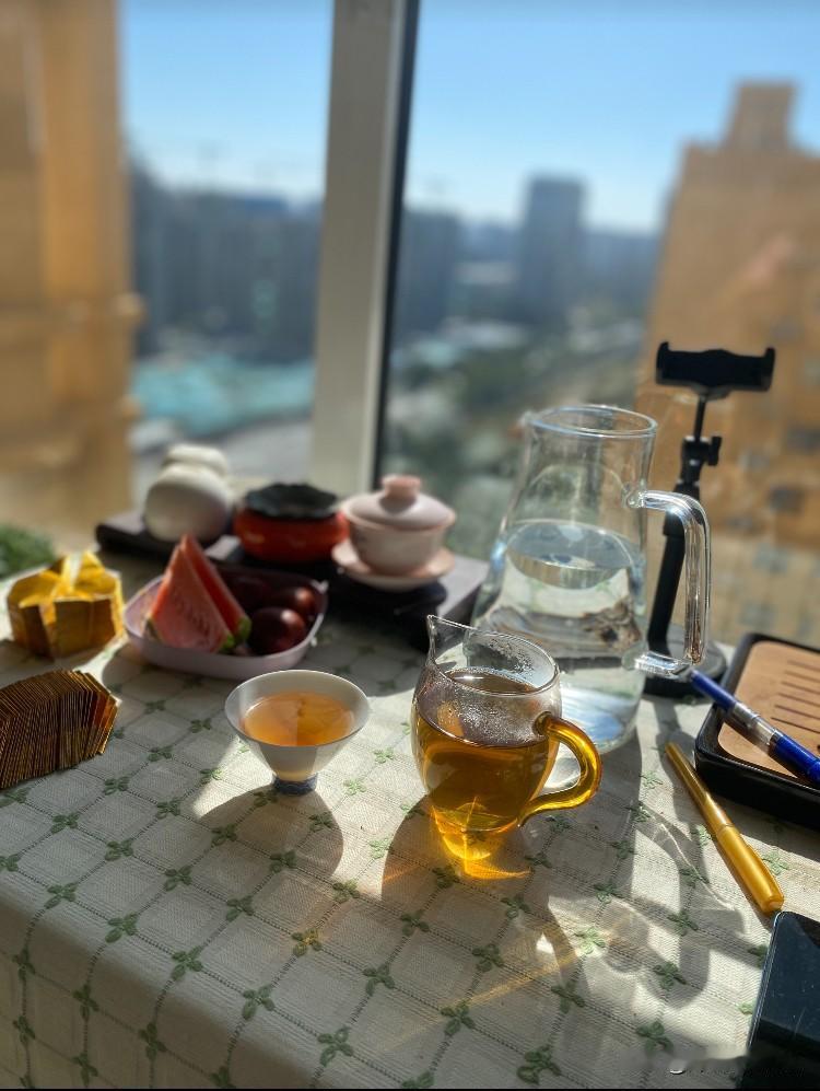 哥哥要结婚，妹妹不同意，离奇吗？我一个同事，深二代，谈了一个贵州的女朋友，两