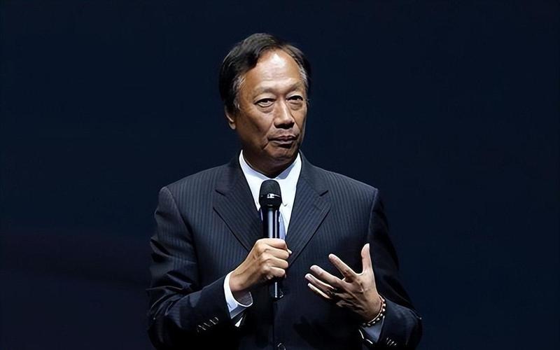 富士康创始人郭台铭到底有多狂，2023年，他就向台湾省表决心“如果开战，我第一个