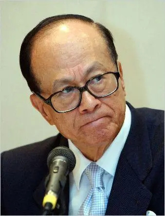 1997年，李嘉诚花1.6亿买下香港的虎豹别墅，准备拆了建小区，引起众人的强烈反