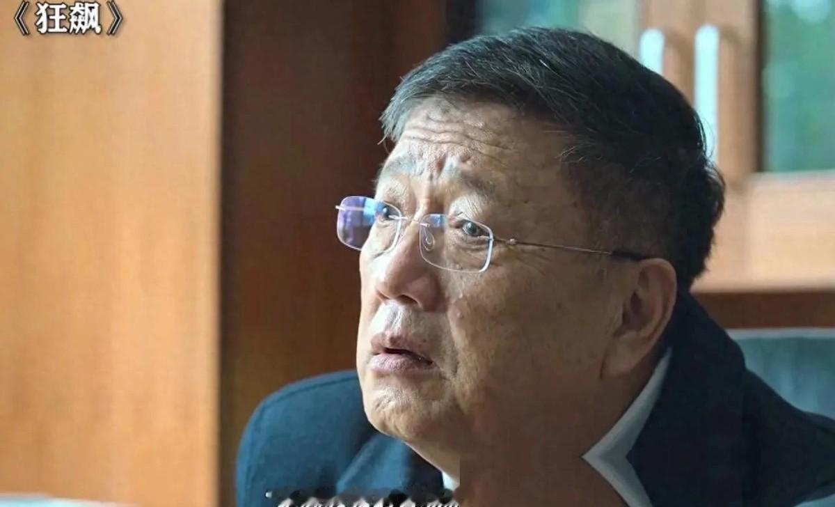 媒体报道秦焰去世时提到他享年72岁。很多人的第一反应是惋惜，也有人称赞他晚年仍在