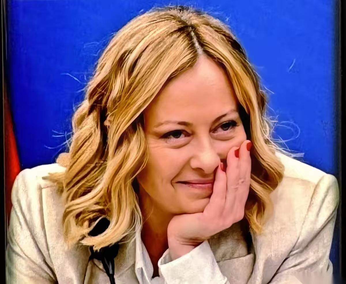 欧洲真不能没有梅洛尼。她在援乌问题上有时脑子特别清醒，直言不讳说要派兵你们自己派