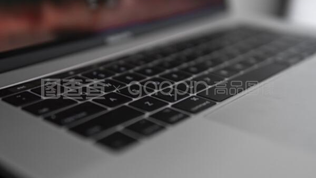以前想给AI加个自己要的功能，得先学会写代码；现在，你只要开口说需求，AI帮你把工具造出来。近期，D