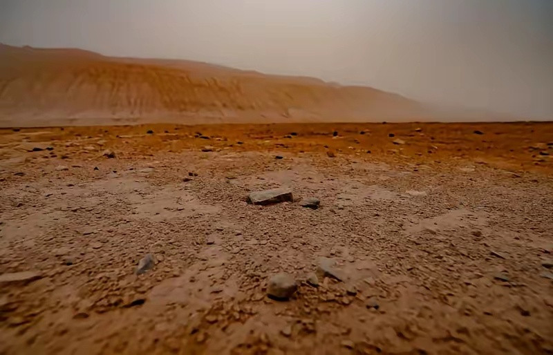 火星能成第二家园？火星一天24小时37分钟，温度范围大部分人类能承受，南北极还有