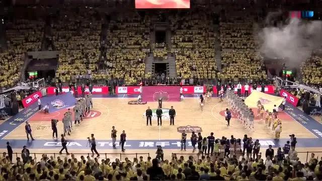 广东宏远篮球俱乐部CBA新赛季阵容！1号位：徐杰、杨溢、李文昊2号位：麦考尔、胡