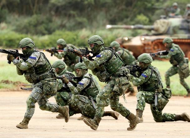 台海大局已定，新加坡做出了关键抉择，存续50年的驻军要撤走。很多人会疑惑