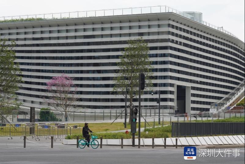 #湾区之眼争议招牌已拆除#【“湾区之眼”争议招牌已下架，市民：高大上的地标又回来