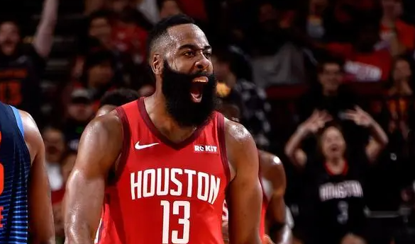 火箭目前就缺一个首发级别的后卫有攻有防不拖空间的，目前奥科吉谢泼德霍勒迪都不具