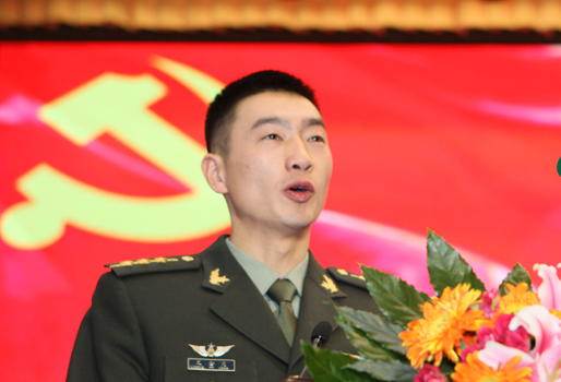 十九大代表风采录|王金龙: 用习主席讲话精神铸魂育人