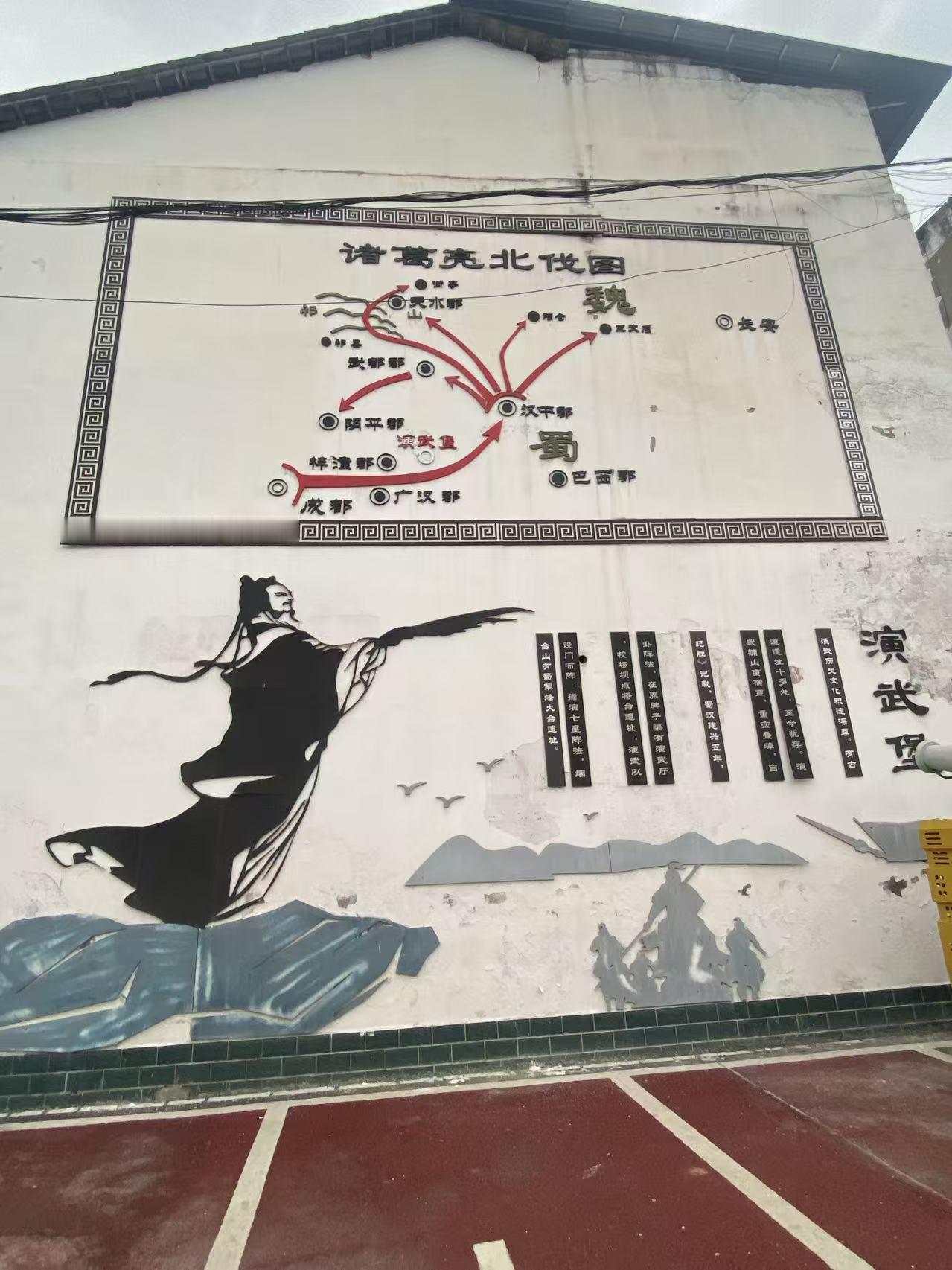 很享受开车自驾路上走的感觉。自驾游，景区去的多了觉得也就那么回事，让