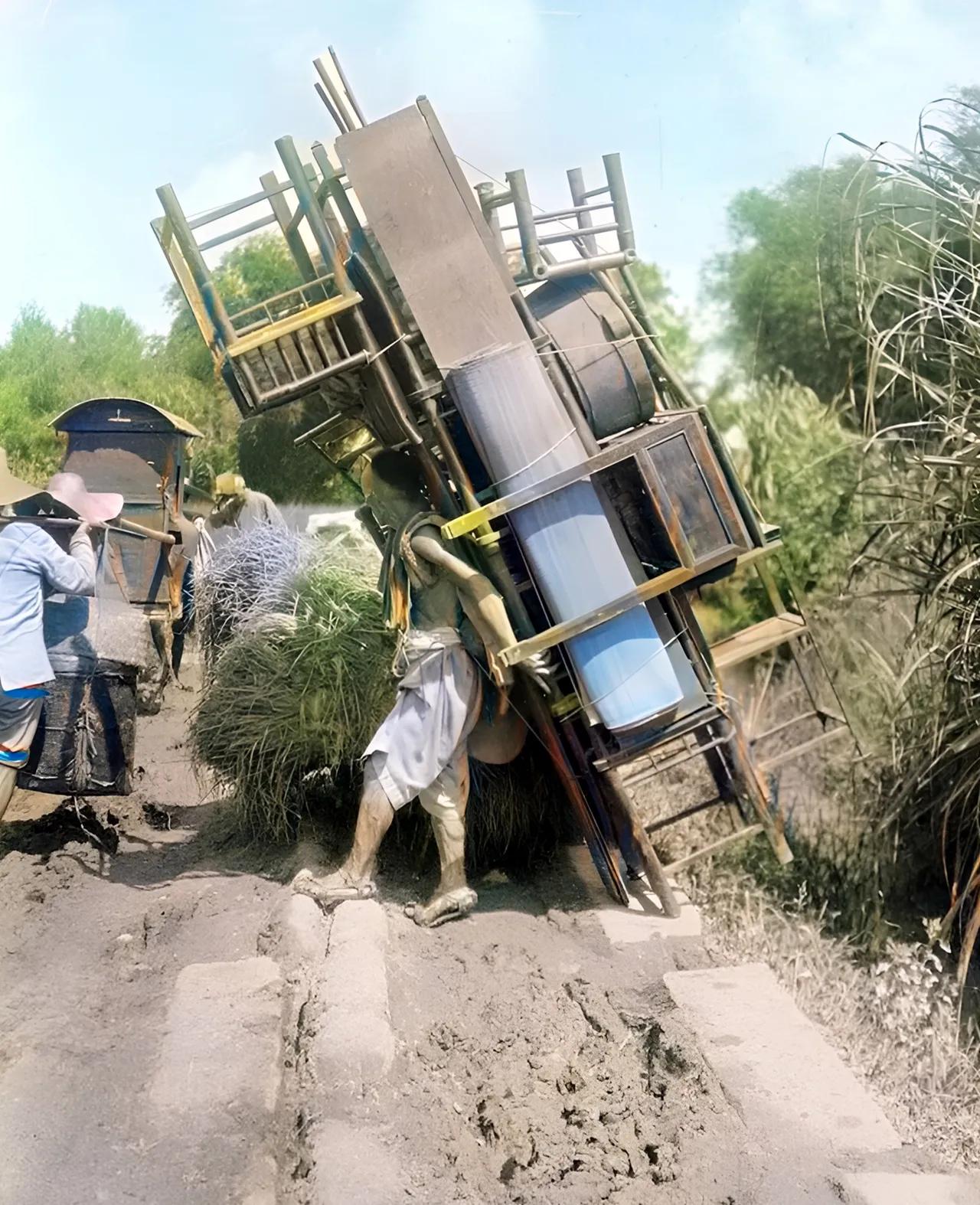 王铎：民国时代，竟然能扛这么多东西！