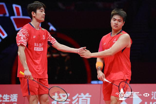 “梁王”丢赛点遭逆转 国羽总决赛首日取5胜4负