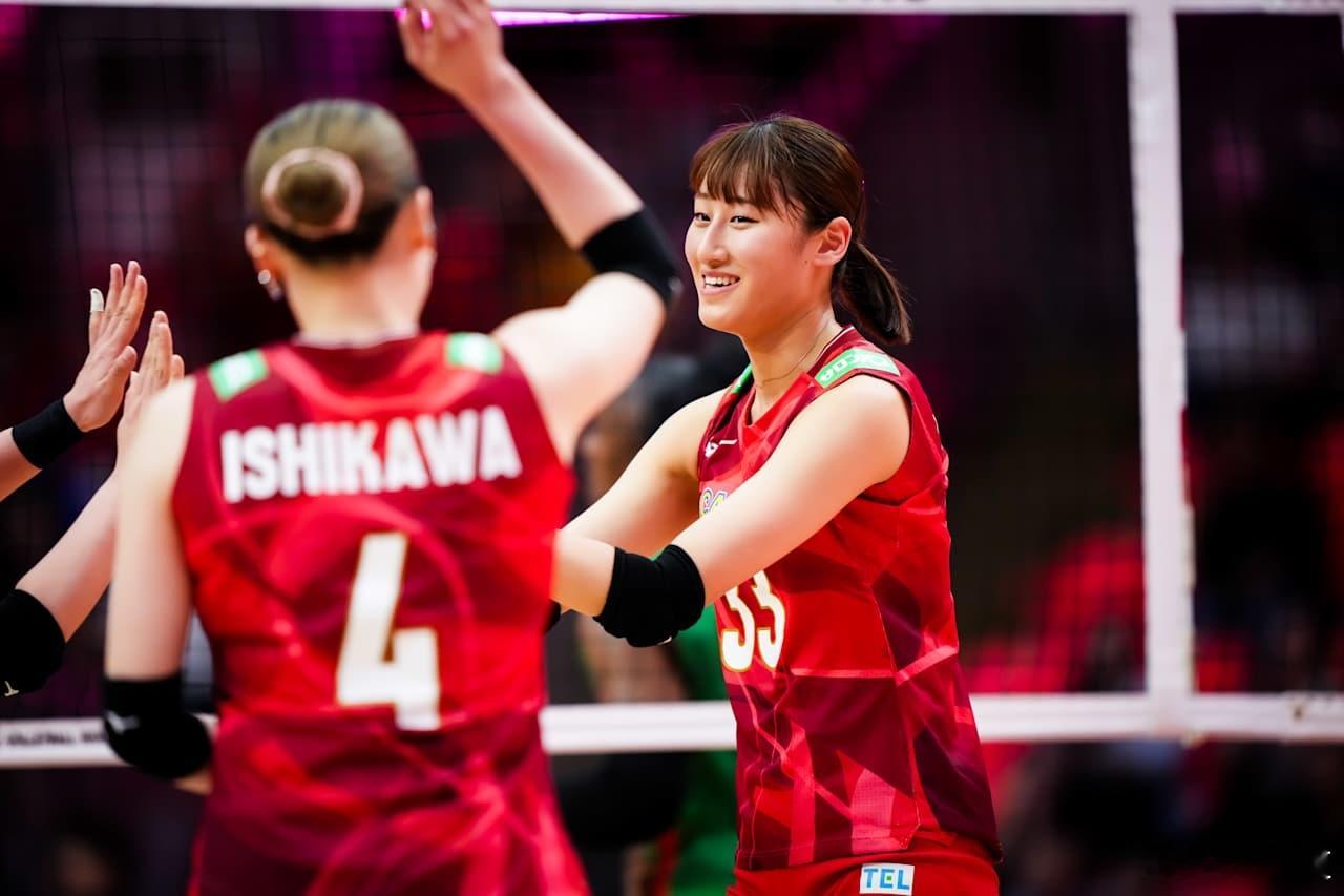 国际排坛动态日本女排日本队3-0（25-21/25-17/25-19）喀麦隆队日
