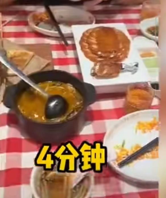 风波过后，女子到西贝用餐：点了343元的菜，四分钟上完!4分钟上齐，你跟我说你