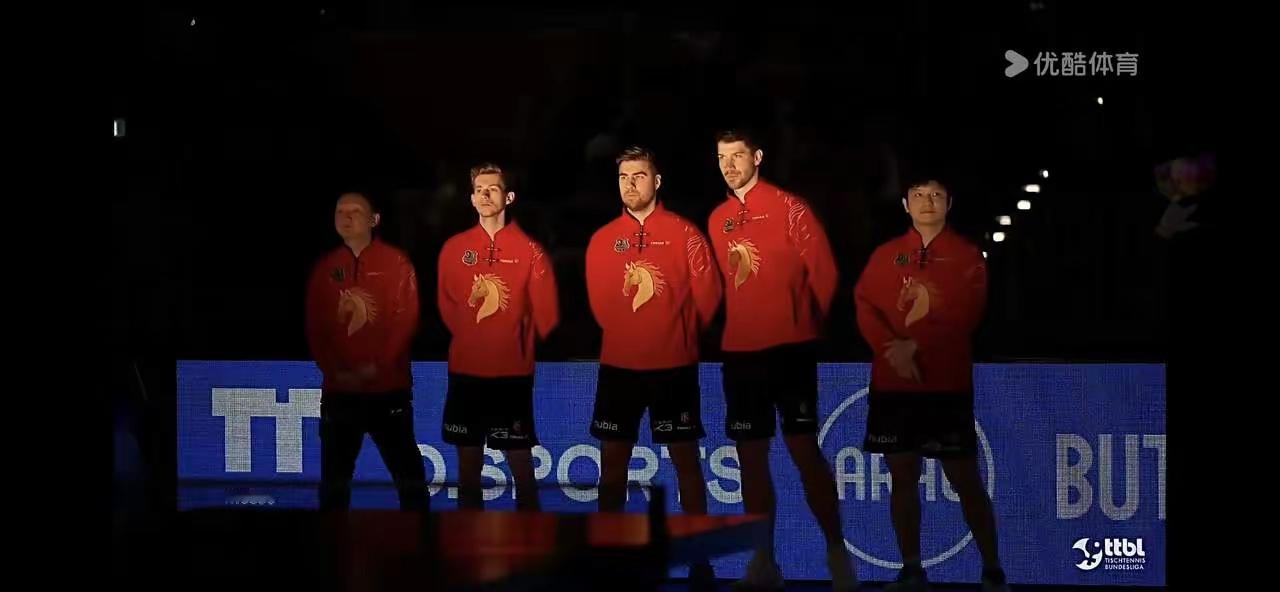 又被萨尔布吕肯刷了一波好感，为德甲的氛围和理念点赞👍昨天晚上