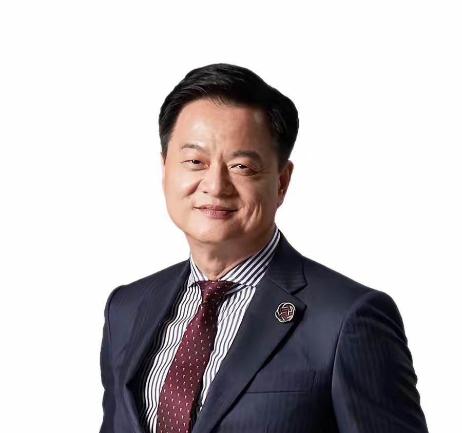 周锡玮说，台湾的中国人和大陆的中国人合作在一起，世界无敌，天下无敌。光一个芯片就