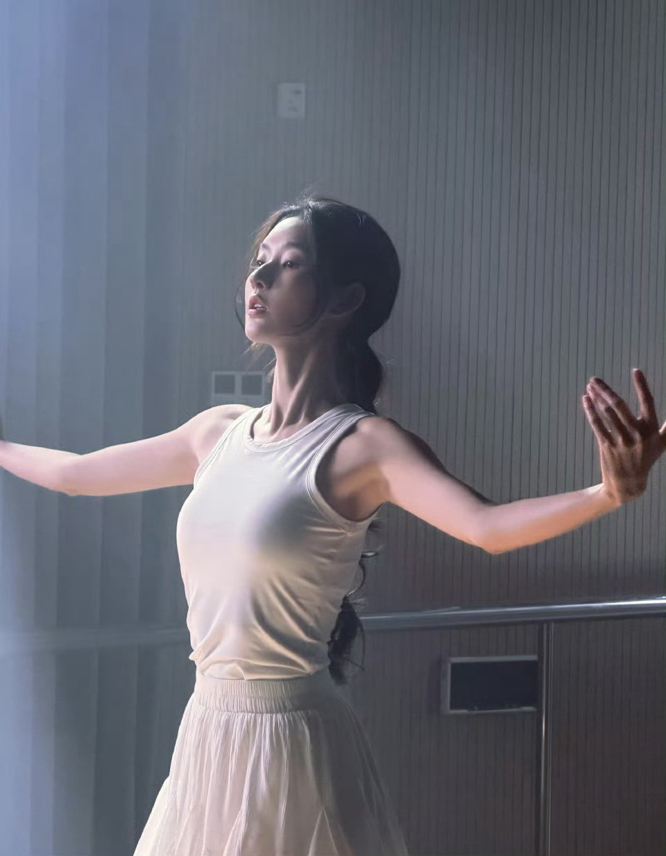 王玉雯你要跳舞吗王玉雯练舞室九宫格王玉雯练舞室九宫格，你要跳舞吗，