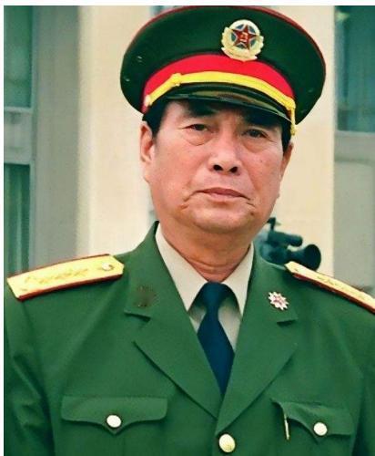 1979年3月4日，越南军营传来一条震撼的消息：“张万年被活捉！”一时间，整个越