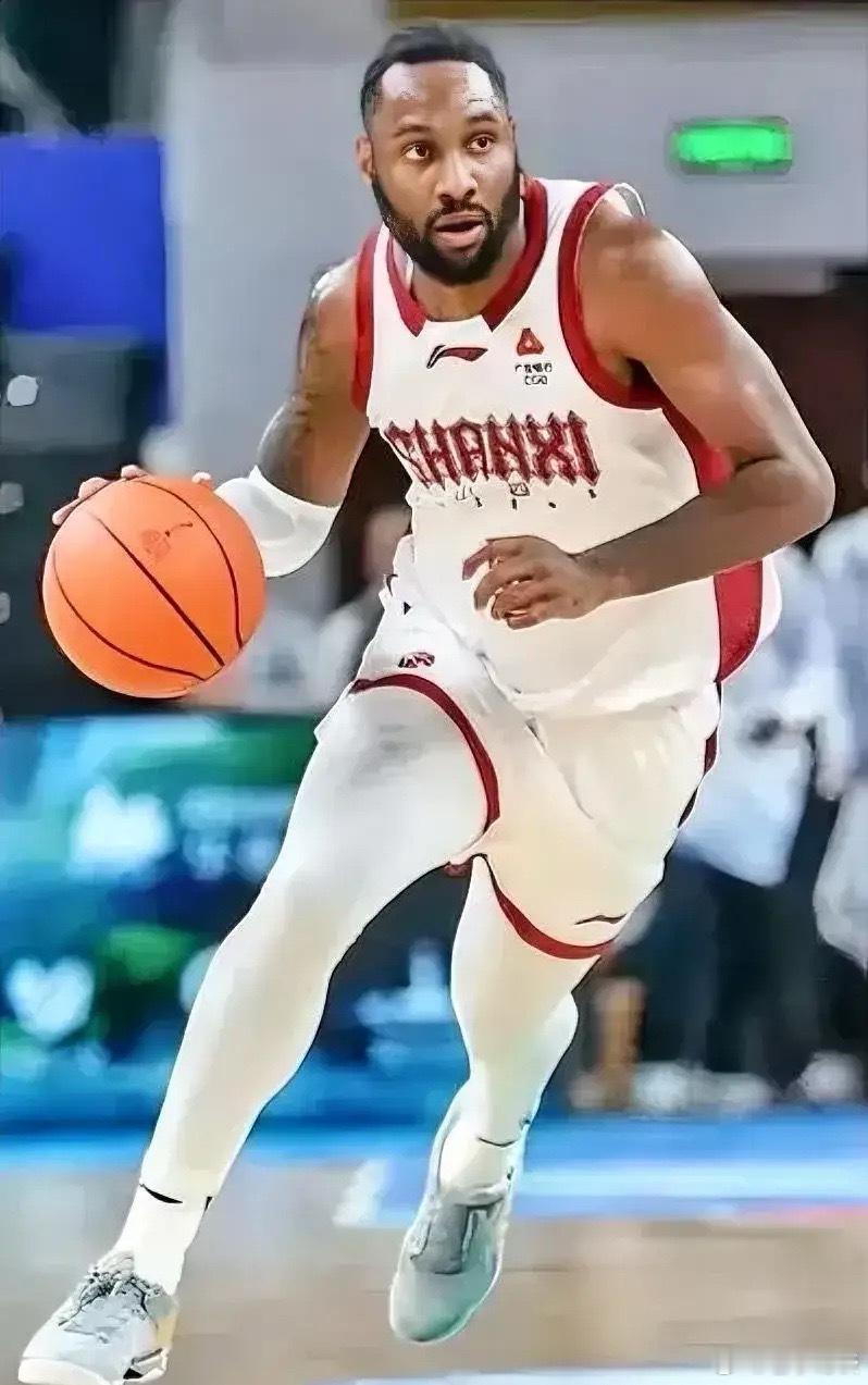 看完今晚的CBA比赛，我震惊地发现，真正的“极品外援”这就这5位，其他的都不算数