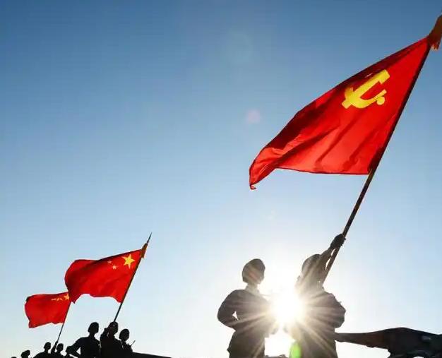 新年第一天，联合早报就给我们泼冷水！1月1日，联合早报刊文声称，2025年，