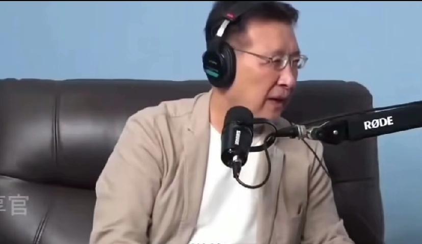 赵少康终于说实话赵少康这次表态，确实让人看明白了他的立场。嘴上说不支