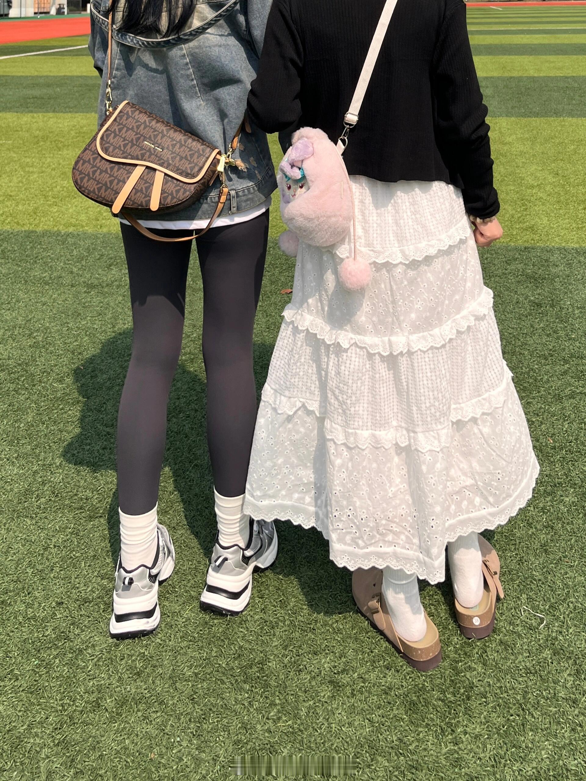 第一次那么直观的对比！！！。。。学校看见的，其实是我舍友。第一次对么直观地感受到