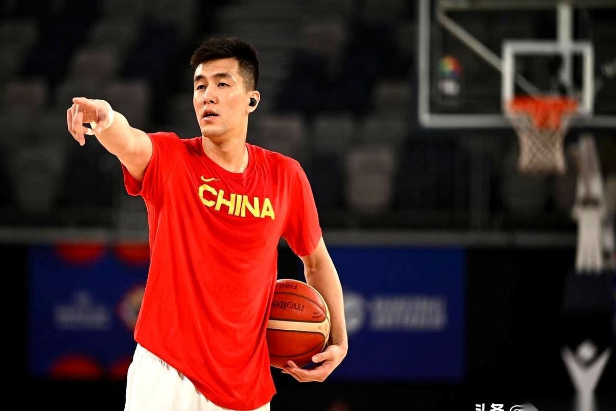 郭艾伦真要走了。7月31号，合同一到期，就是自由身。一个时代的背影，就这么干