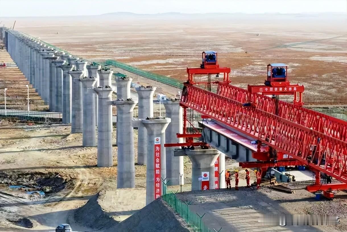 震撼！时隔70年，中国铁路再次修到蒙古家门口70年一轮回，中国基建再次改写