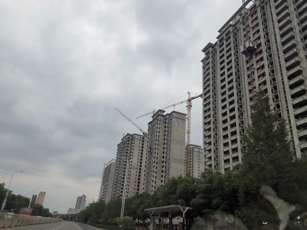 中介一席话，让我看懂了当前的楼市，也知晓了地产商楼盘销售的门道，居然是这样一种情