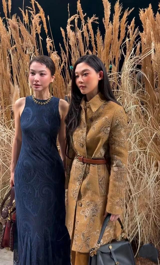 现在全网最意外的人就是吴昕了吧。不是因为裙子颜色抢眼，也不是因为单纯瘦了多少，而是她在米兰以短发出场