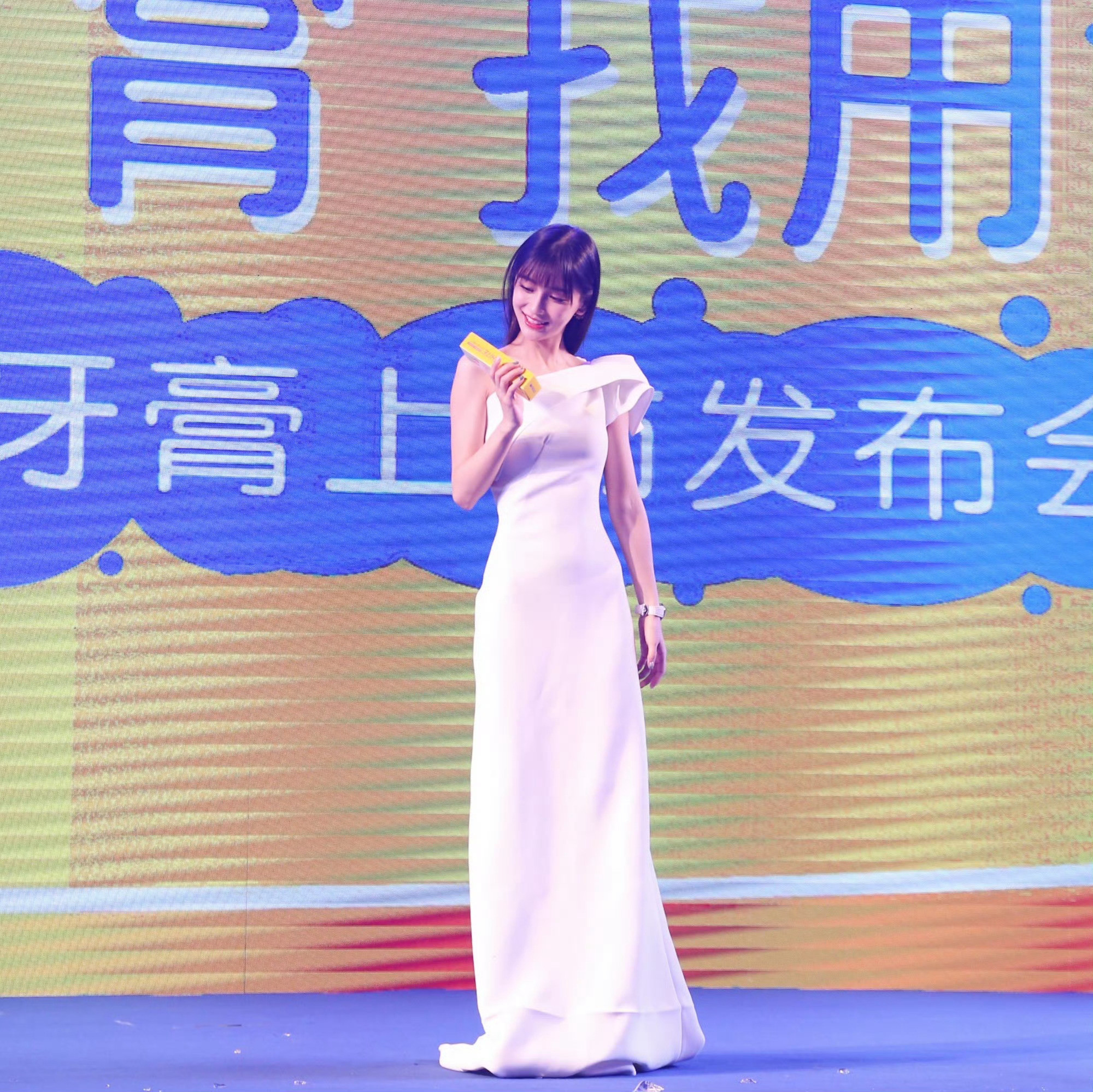 angelababy💎AB牌时光机2018/10/12广州青蛙发布会就这