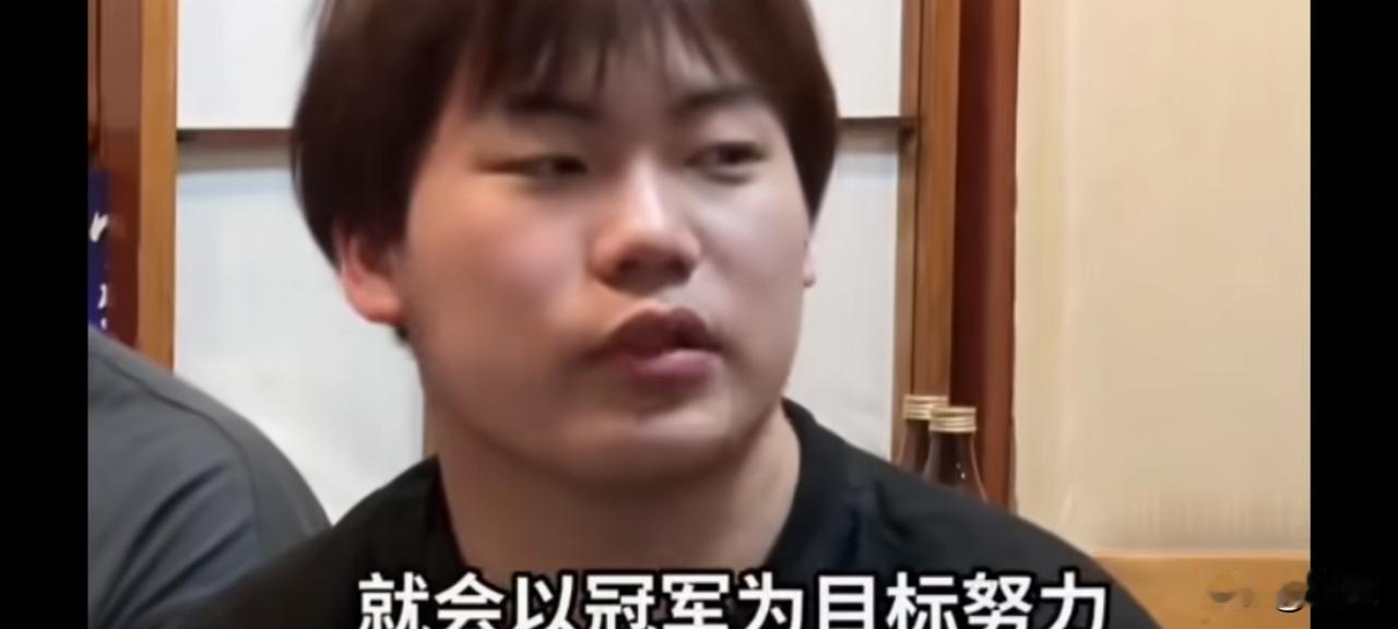 松岛辉空是个狠人，也是个有想法的人。刚刚结束瑞典大满贯比赛，回国后就投入了系统训