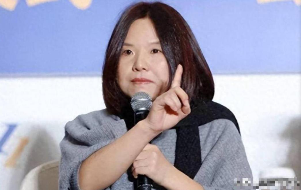 “中国的钱我是不会还的！”一位女企业家欠下200亿巨额债务，却一分钱都不还。随后