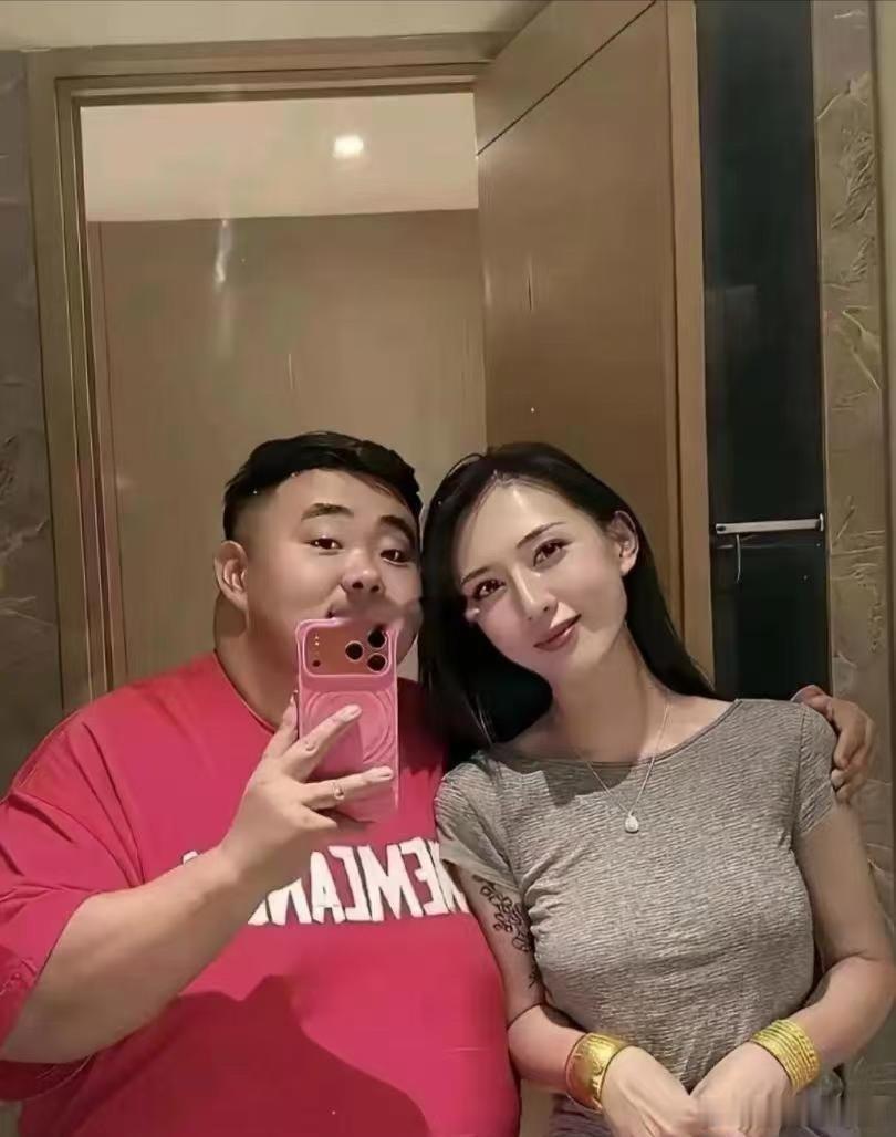 看中了什么，难道是爱情？
