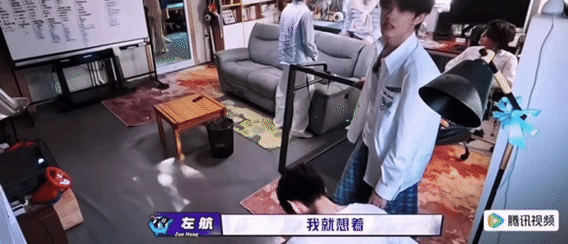 左航说退休后就回老家左航更是说起老家就跟这里很像，等以后退休了就回老家住，这样的