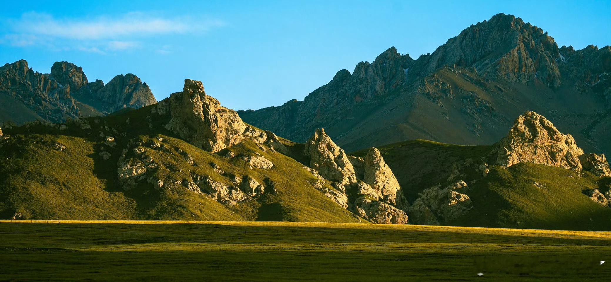 可可西里的壮美星空、藏羚羊群奔腾的画面，雪山冰川的苍茫意境………每一帧都是特效无