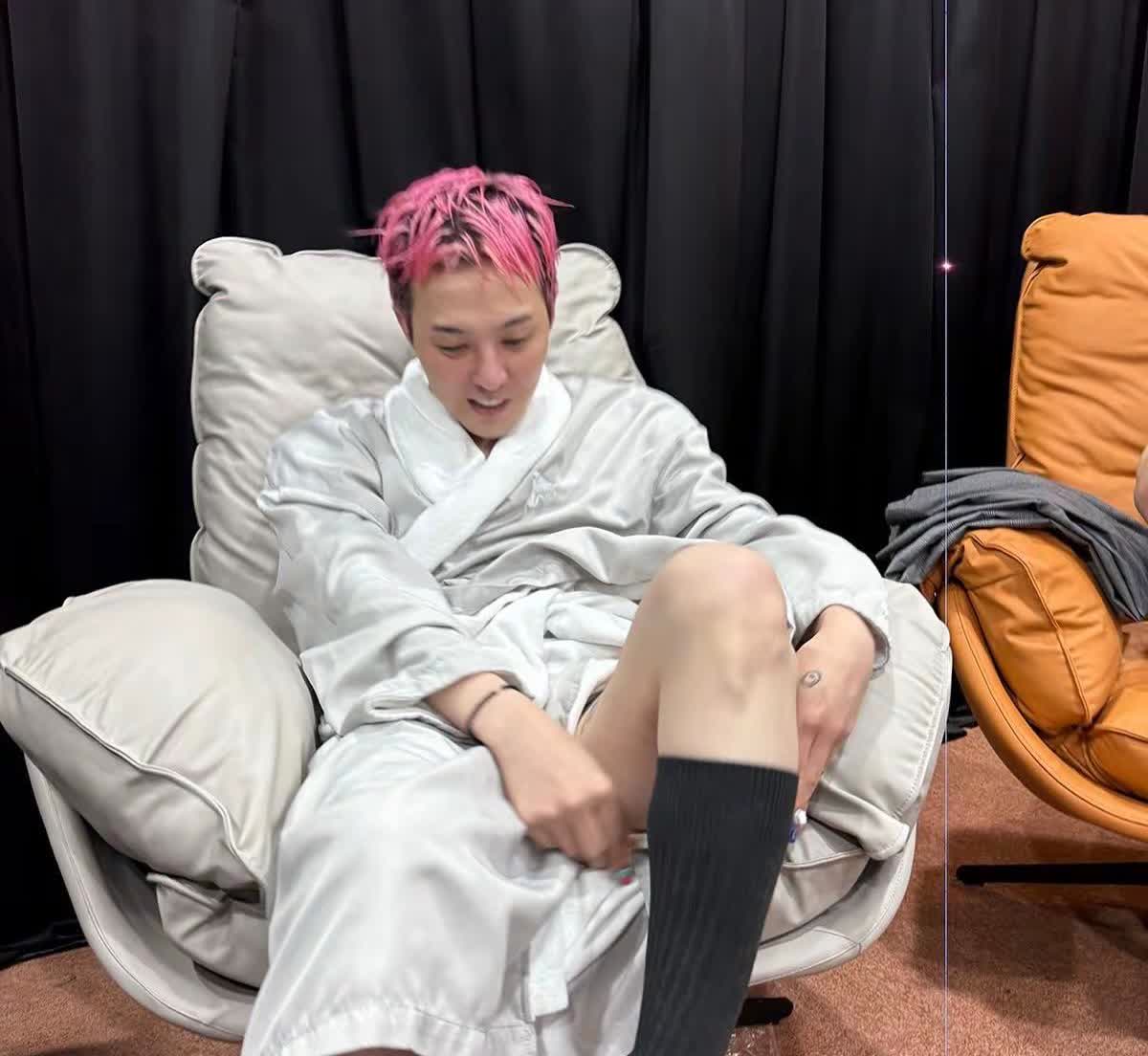 这肌肉线条真的是🤤🤤