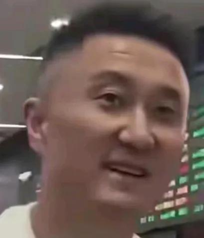 广西篮球的火种即将熄灭广东球迷骂的嘴爽，结果，广州卖球星了，深圳拆家卖球员了，