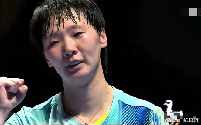 我们的抗日女英雄王曼昱哭了她在接受采访的时候，我还没注意到，越说越到后面情绪收不