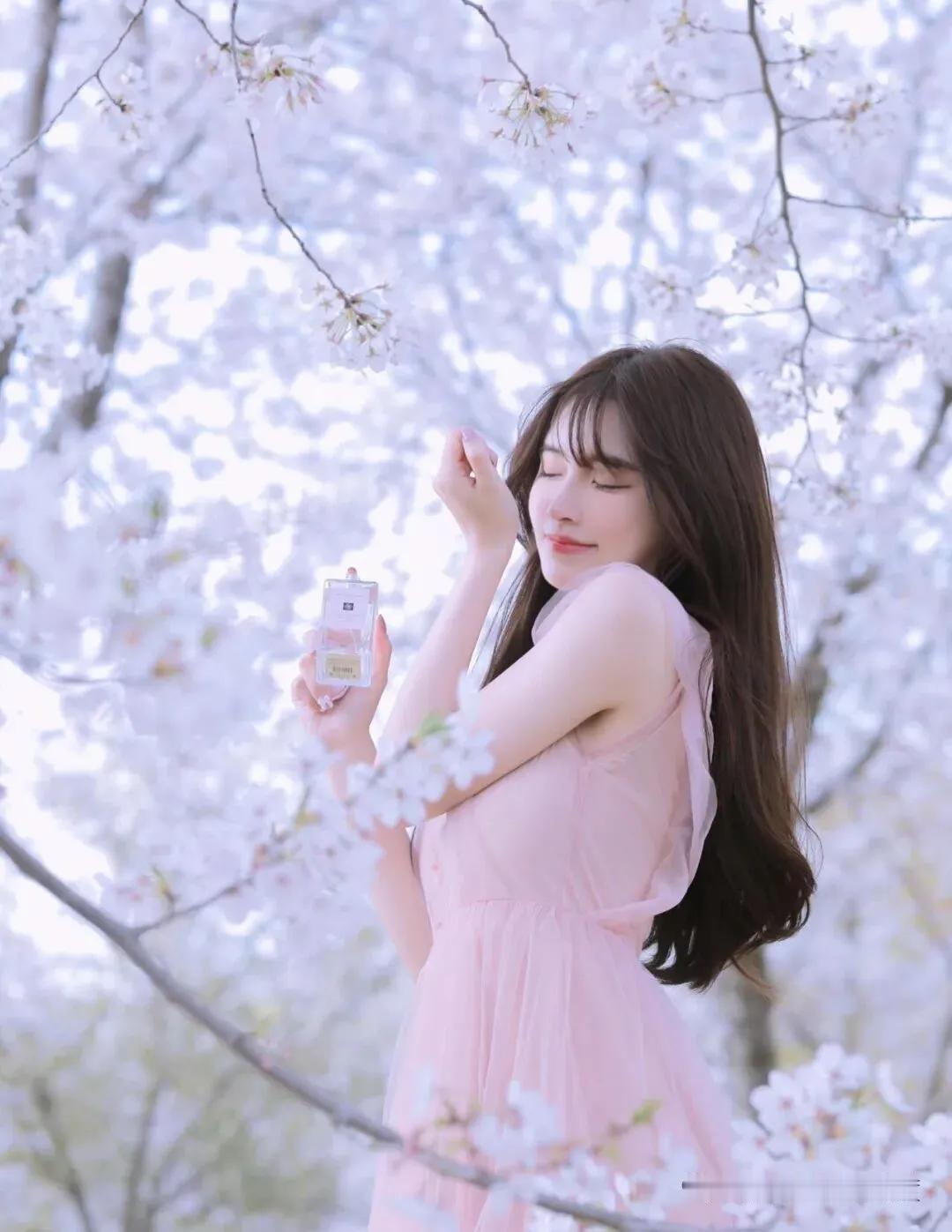 共享美人靓照粉色魅力美女的美丽瞬间分享