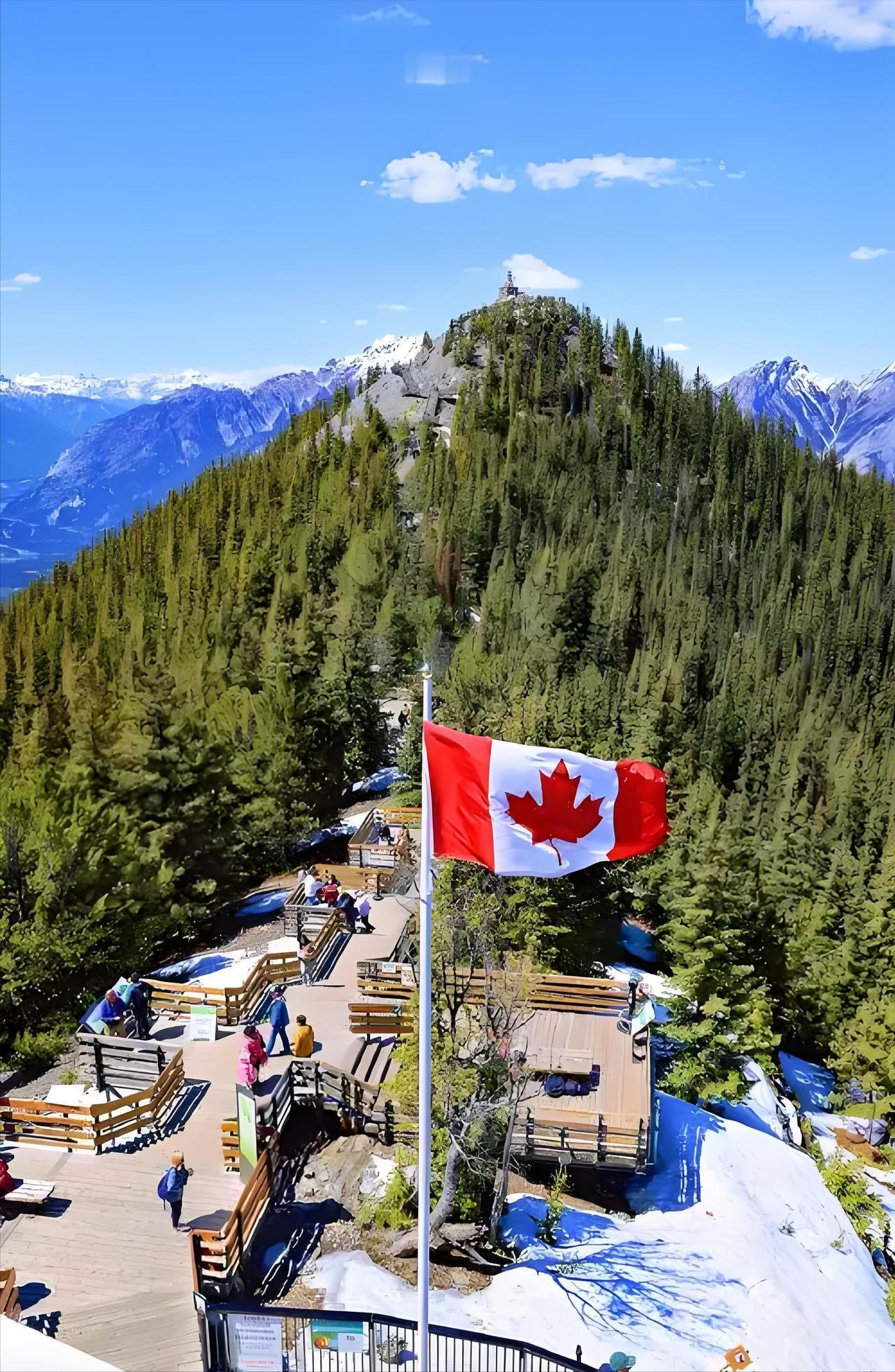 美国想强占格陵兰岛，英国不担心，法国也不担心，其实中俄也不担心，甚至丹麦也不是很