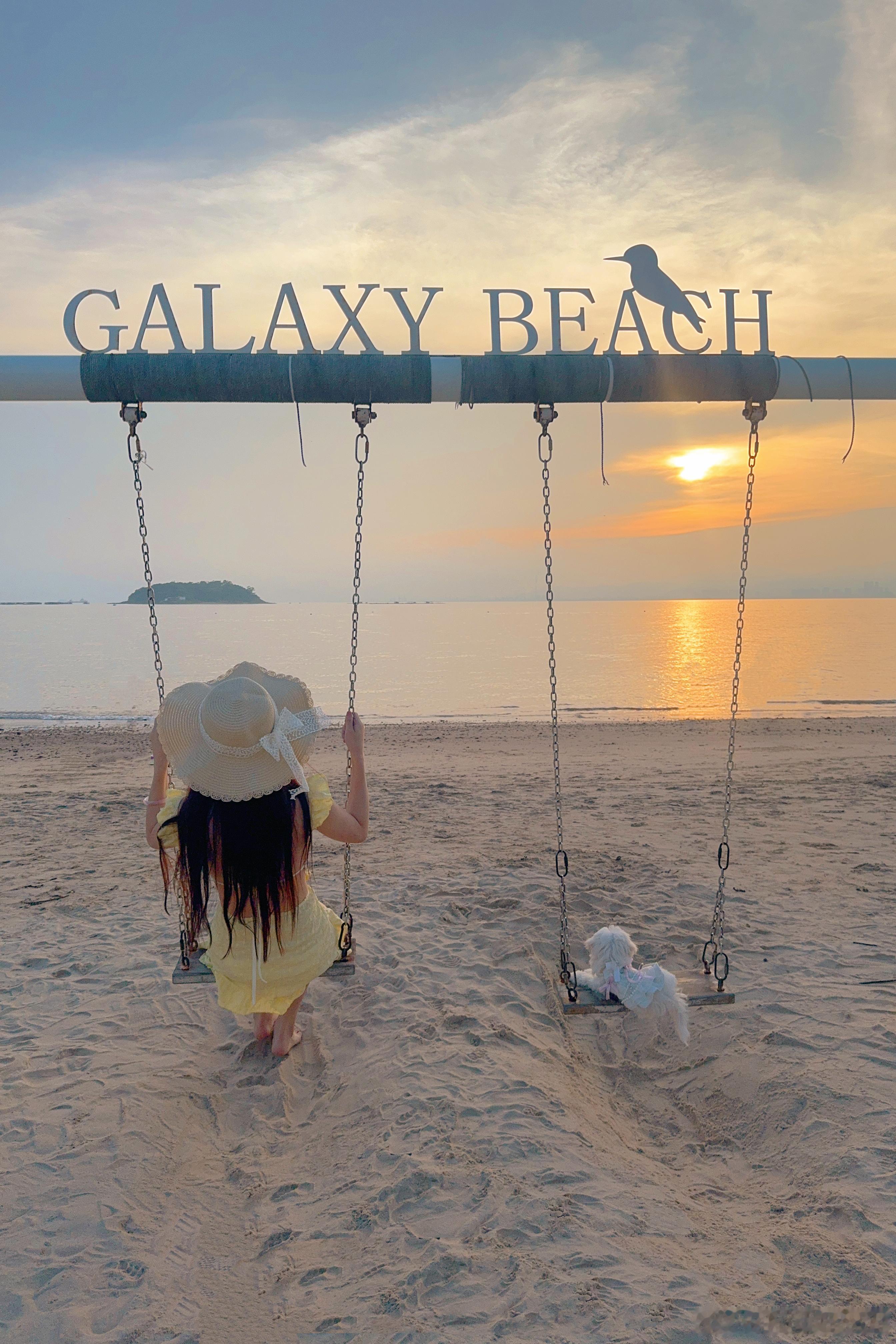 Yumi陪我看日落黄昏大海🌅​​​