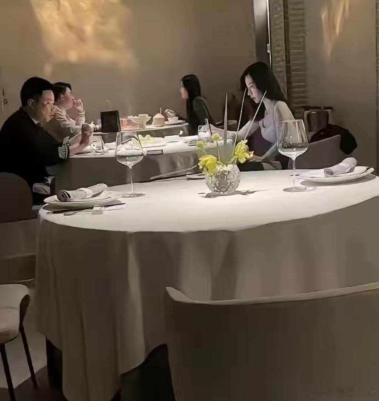 相亲现场往往就是这样，哪有郎才女貌这一说