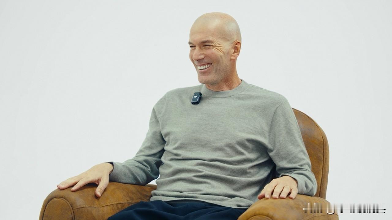 明牌了？皇马钱主帅齐达内接受采访时，明确表示再次收到老佛爷邀请执教皇马，但它