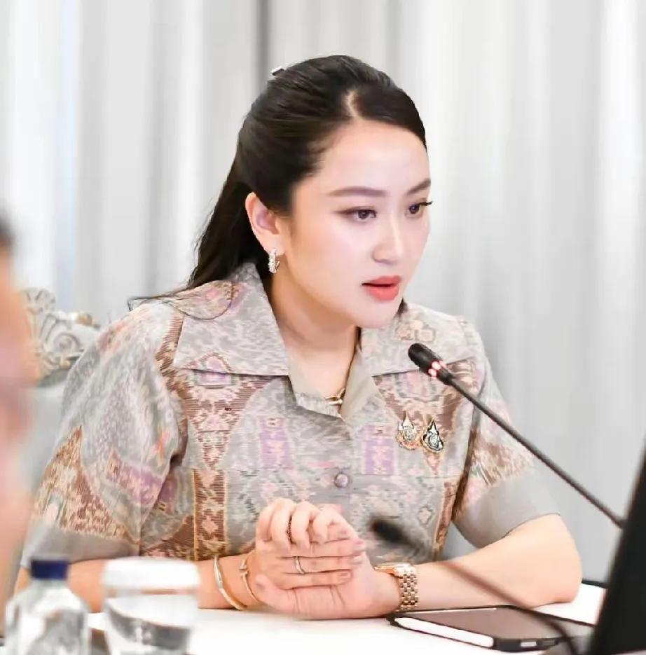 反佩通坦的那伙人被彻底打脸！就在刚刚，泰反贪局公开了佩通坦卸任总理时的资产数据