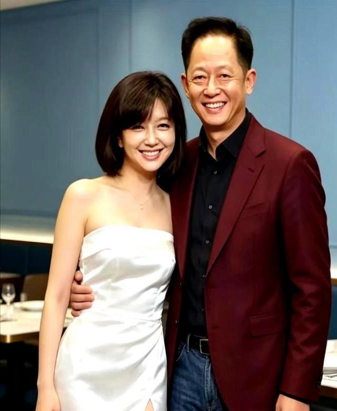 "咱俩都演了五回夫妻，你就没想过真跟我过日子？"一次聚会上，王志文开玩笑一样问江